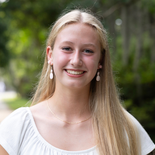 Harper Moody headshot
