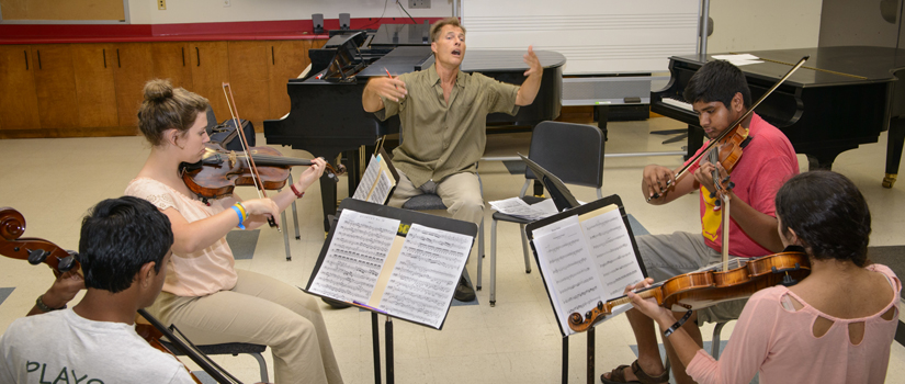 Summer Conservatory violin students